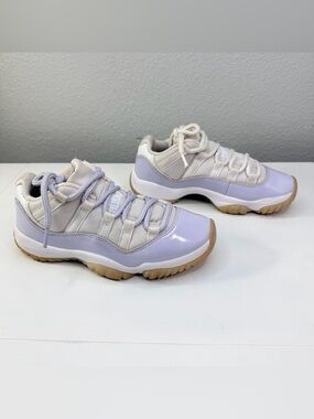 Nike Air Jordan 11 Retro Low Pure Violet girls AH7860-101 Size  5.5